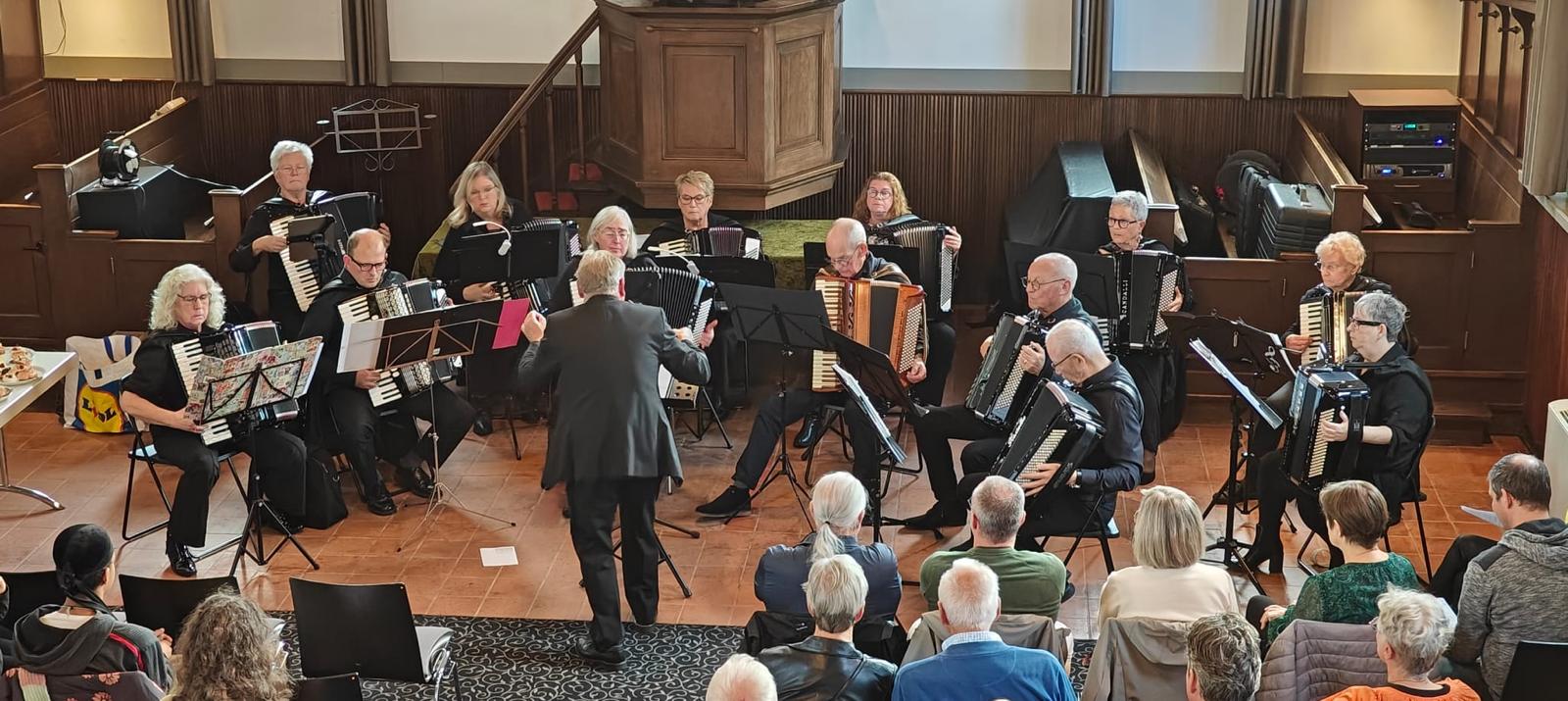 La Bella Vita in actie in Hurwenen